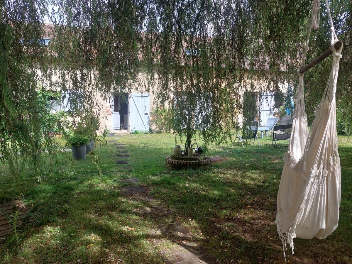 Les Anniquins Villa Ivoy-le-Pré Екстериор снимка