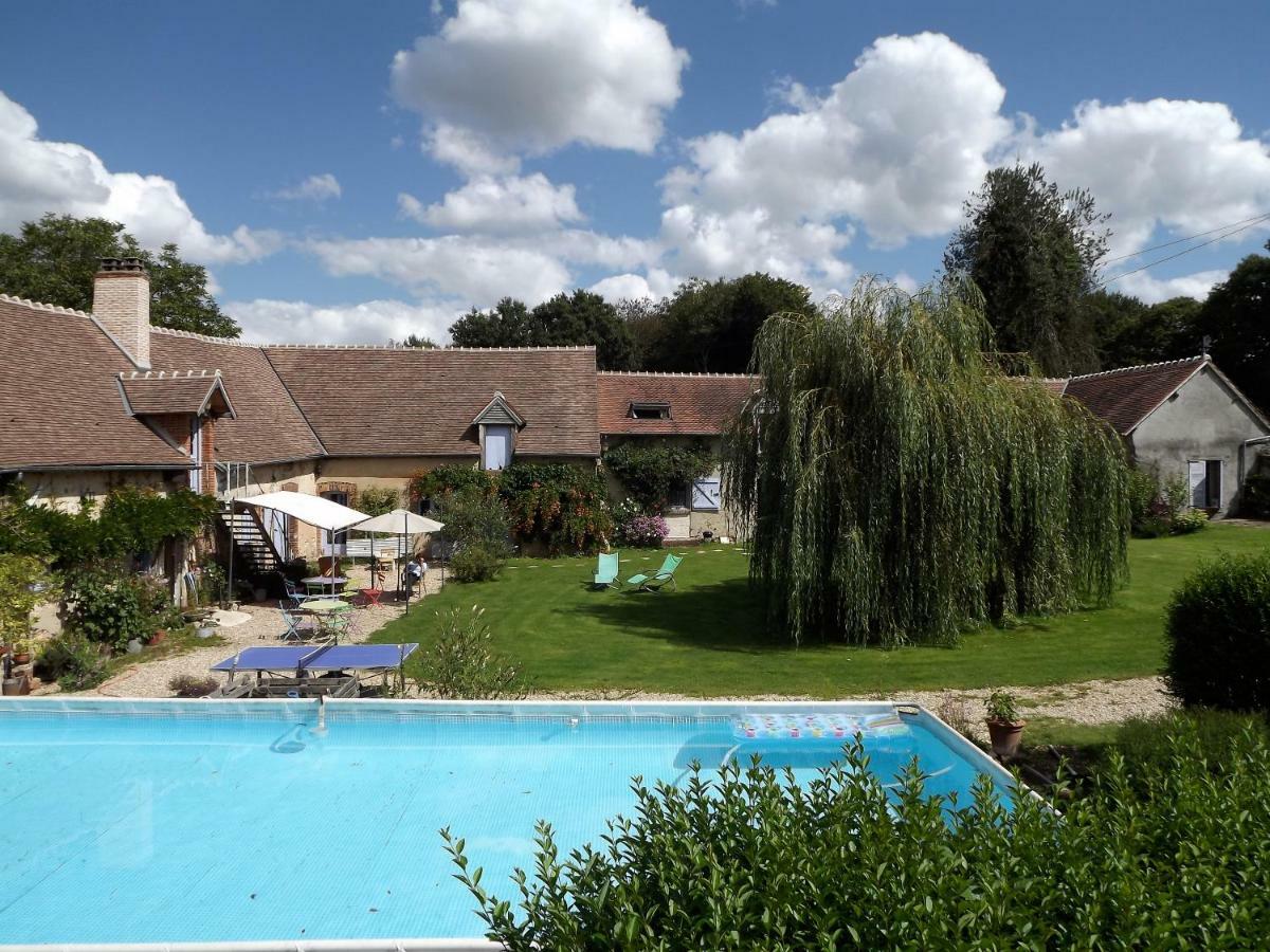 Les Anniquins Villa Ivoy-le-Pré Екстериор снимка